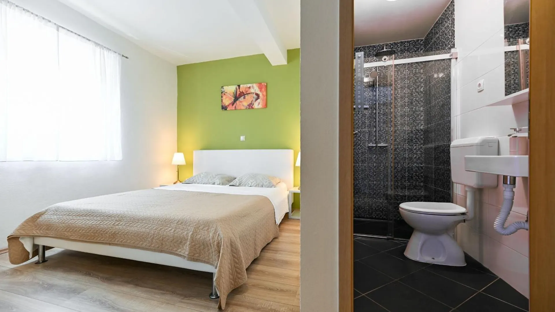 Charmantes Ferienhaus In Donje Rastane 別荘